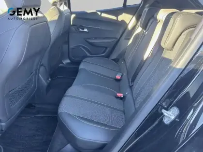 Photo 29 Peugeot 2008  Hybrid 136 e-DCS6