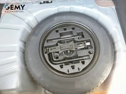 Photo 11 Renault Clio Gén. V (BJA) Ph2 esprit Alpine 5