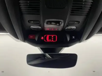 Photo 56 Peugeot 3008  Hybrid4 300 e-EAT8