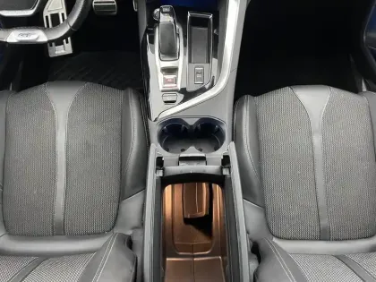 Photo 96 Peugeot 3008  Hybrid4 300 e-EAT8