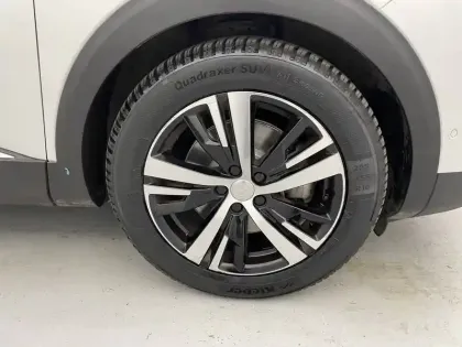 Photo 17 Peugeot 3008  Hybrid4 300 e-EAT8