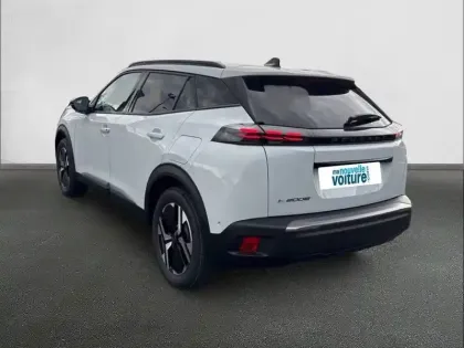 Photo 6 Peugeot 2008  Electrique 54 kWh 156 ch