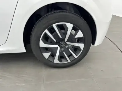 Photo 12 Peugeot 208  Hybrid 110 ch e-DCS6