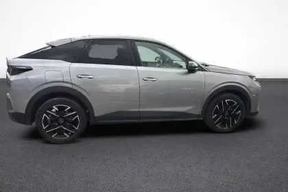 Photo 48 Peugeot 3008  Hybrid 145 e-DCS6