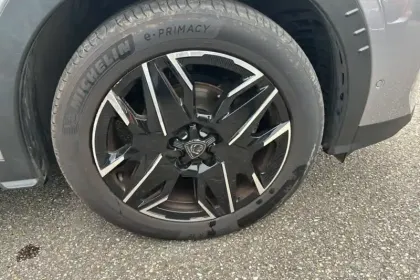 Photo 14 Peugeot 3008  Hybrid 145 e-DCS6