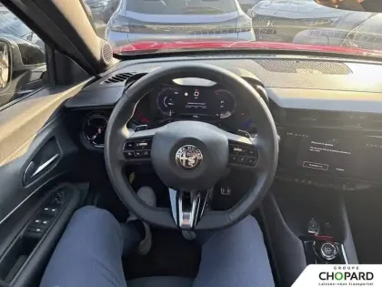 Photo 16 Alfa Romeo Junior  1.2 Ibrida 136 ch eDCT6