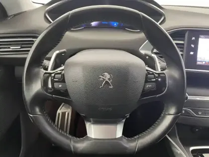 Photo 22 Peugeot 308  BlueHDi 130ch S&S EAT8