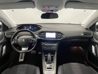 Photo 24 Peugeot 308  BlueHDi 130ch S&S EAT8