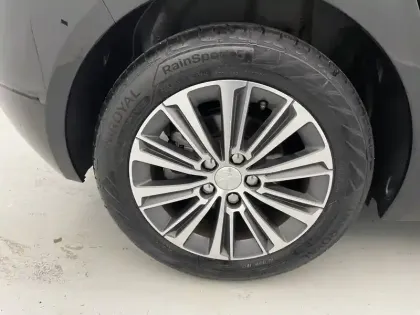 Photo 18 Peugeot 308  BlueHDi 130ch S&S EAT8