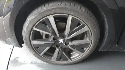 Photo 88 Peugeot 208  PureTech 130 S&S EAT8