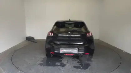 Photo 42 Peugeot 208  PureTech 130 S&S EAT8