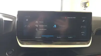 Photo 70 Peugeot 208  PureTech 130 S&S EAT8