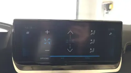 Photo 66 Peugeot 208  PureTech 130 S&S EAT8