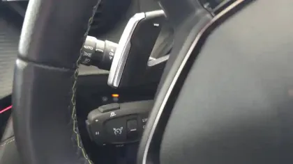 Photo 37 Peugeot 208 Gén. II Ph1 NG GT 5