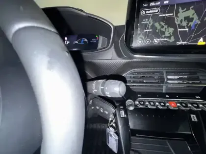 Photo 68 Peugeot 208  Hybrid 100 e-DCS6