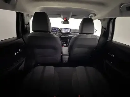 Photo 57 Peugeot 208  Hybrid 100 e-DCS6