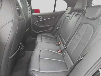 Photo 13 BMW Serie 1 118d 150 ch BVA8