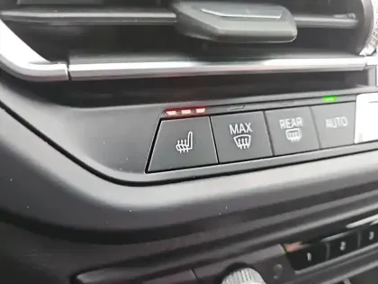 Photo 24 BMW Serie 1 118d 150 ch BVA8