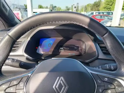 Photo 23 Renault Symbioz  E-Tech full hybrid 145