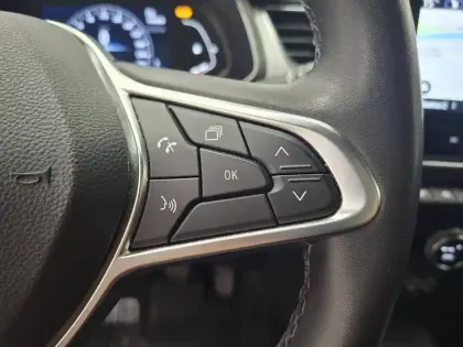 Photo 37 Renault Captur  TCe 140 - 21