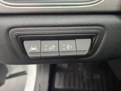 Photo 34 Renault Captur  TCe 140 - 21