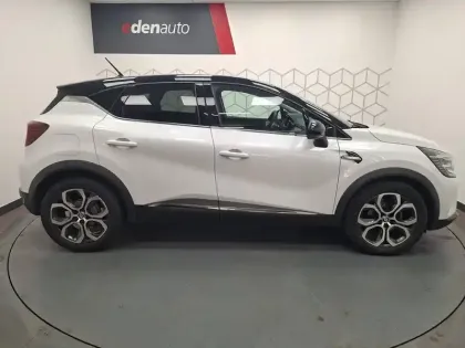 Photo 11 Renault Captur  TCe 140 - 21