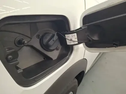 Photo 17 Renault Captur  TCe 140 - 21