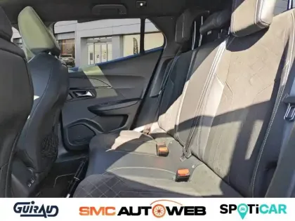 Photo 10 Peugeot 2008  BlueHDi 130 S&S EAT8