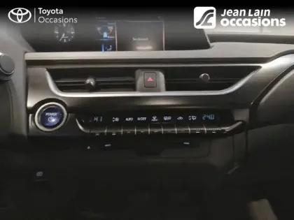 Photo 13 Lexus UX  250h 2WD