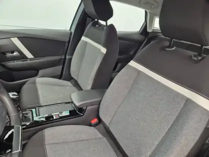 Photo 54 Citroën C4  PureTech 100 S&S BVM6