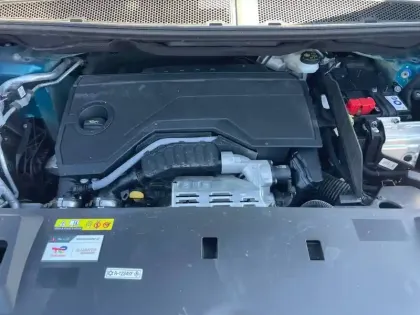 Photo 9 Peugeot 5008  Hybrid 136 e-DCS6