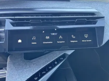 Photo 21 Peugeot 5008  Hybrid 136 e-DCS6