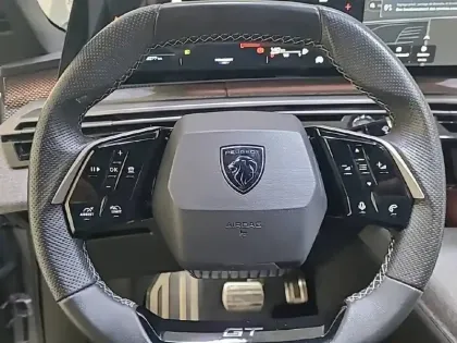 Photo 8 Peugeot 3008  Hybrid 145 e-DCS6