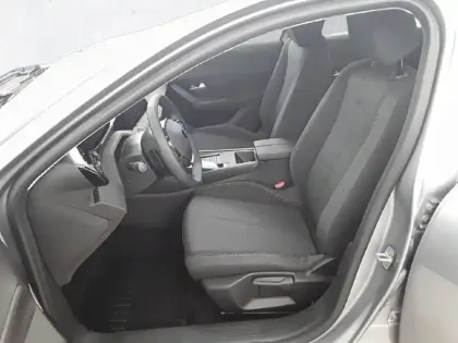 Photo 33 Peugeot 308  Hybrid 145 e-DCS6