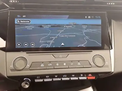 Photo 14 Peugeot 308  Hybrid 145 e-DCS6