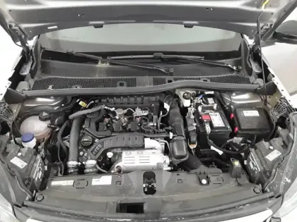 Photo 20 Peugeot 2008 Gén. II Ph2 GT 5