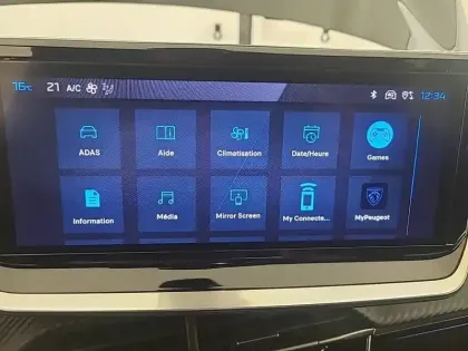 Photo 18 Peugeot 208  Hybrid 110 e-DCS6