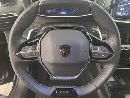 Photo 8 Peugeot 208  Hybrid 110 e-DCS6