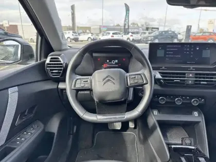 Photo 8 Citroën C4 e- 136 ch Automatique