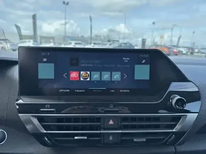 Photo 18 Citroën C4 e- 136 ch Automatique