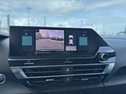 Photo 25 Citroën C4 e- 136 ch Automatique