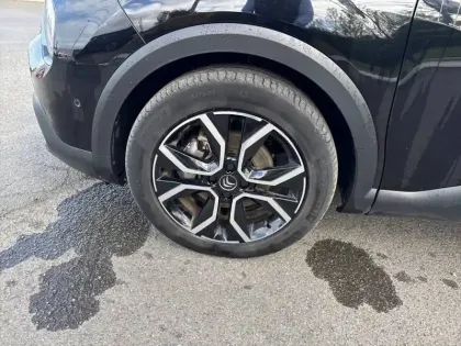 Photo 12 Citroën C4 e- 136 ch Automatique