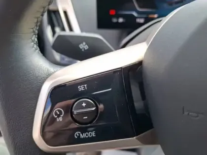 Photo 19 BMW Ix  xDrive50 523ch