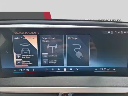 Photo 25 BMW Ix  xDrive50 523ch