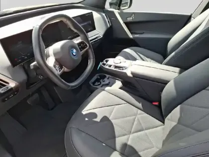 Photo 8 BMW Ix  xDrive50 523ch