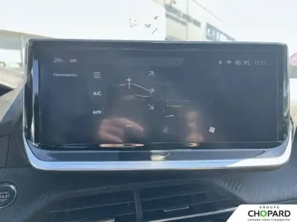 Photo 17 Peugeot 208  Hybrid 100 e-DCS6