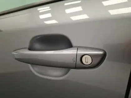 Photo 31 Peugeot 2008 Gén. II Ph1 NG Roadtrip 5