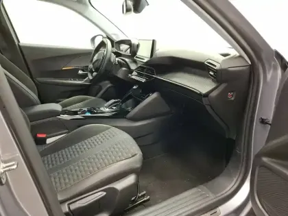 Photo 28 Peugeot 2008 Gén. II Ph1 NG Roadtrip 5