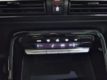 Photo 41 Citroën C3  Turbo 100 ch Manuelle