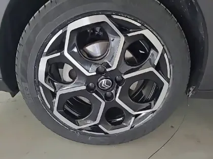 Photo 31 Citroën C3  Turbo 100 ch Manuelle